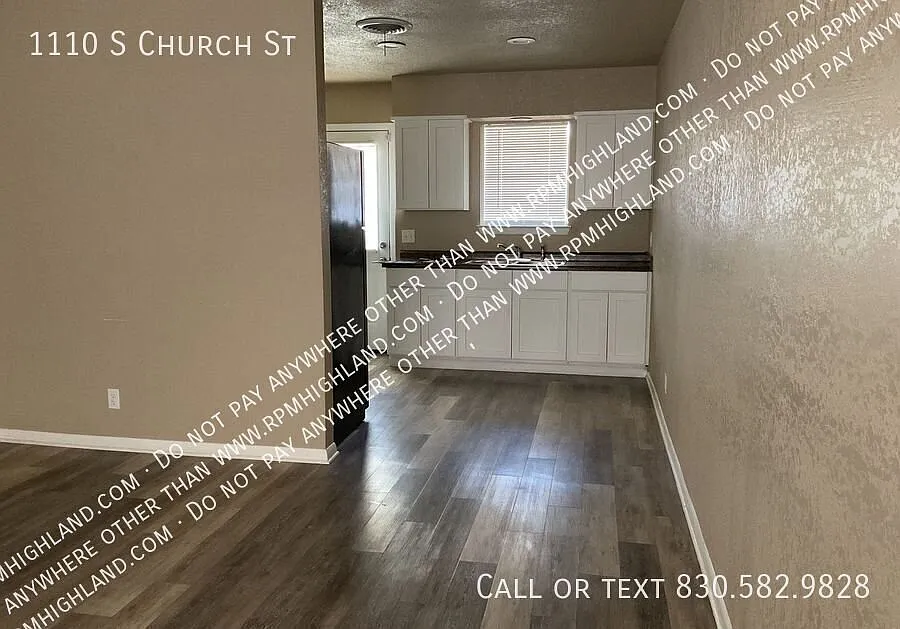 Coming Soon! Two Bedroom One Bath Duplex Apartment! — Photo 3