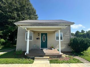 212 W Grissom Ave, Mitchell, IN 47446