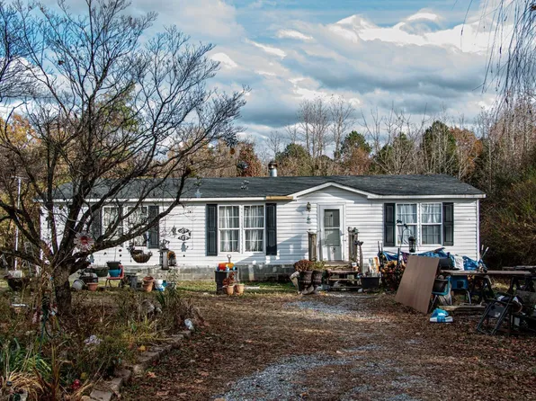 5378 Collins Ferry Rd, Gladys, VA 24554