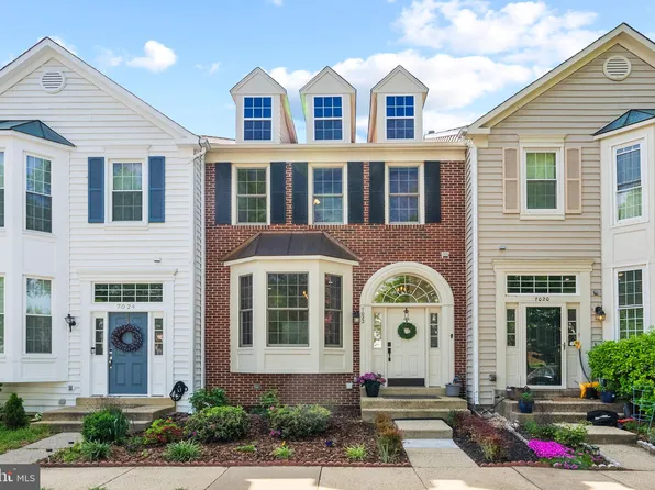 7022 Darby Towne Ct, Alexandria, VA 22315
