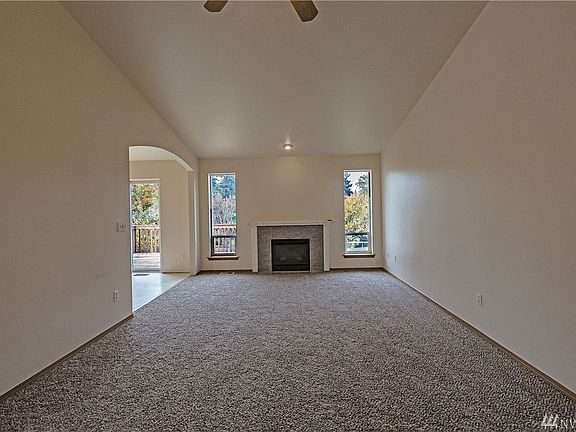 2nd image of 1103 126th Street Ct E