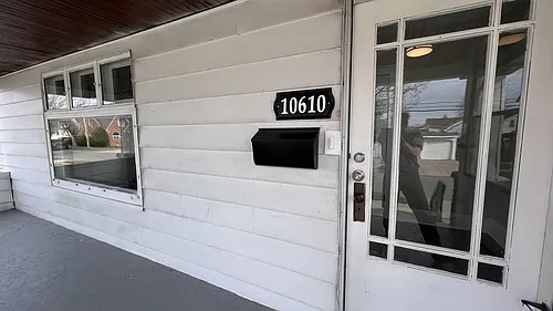 10610 Langton Ave Photo 1