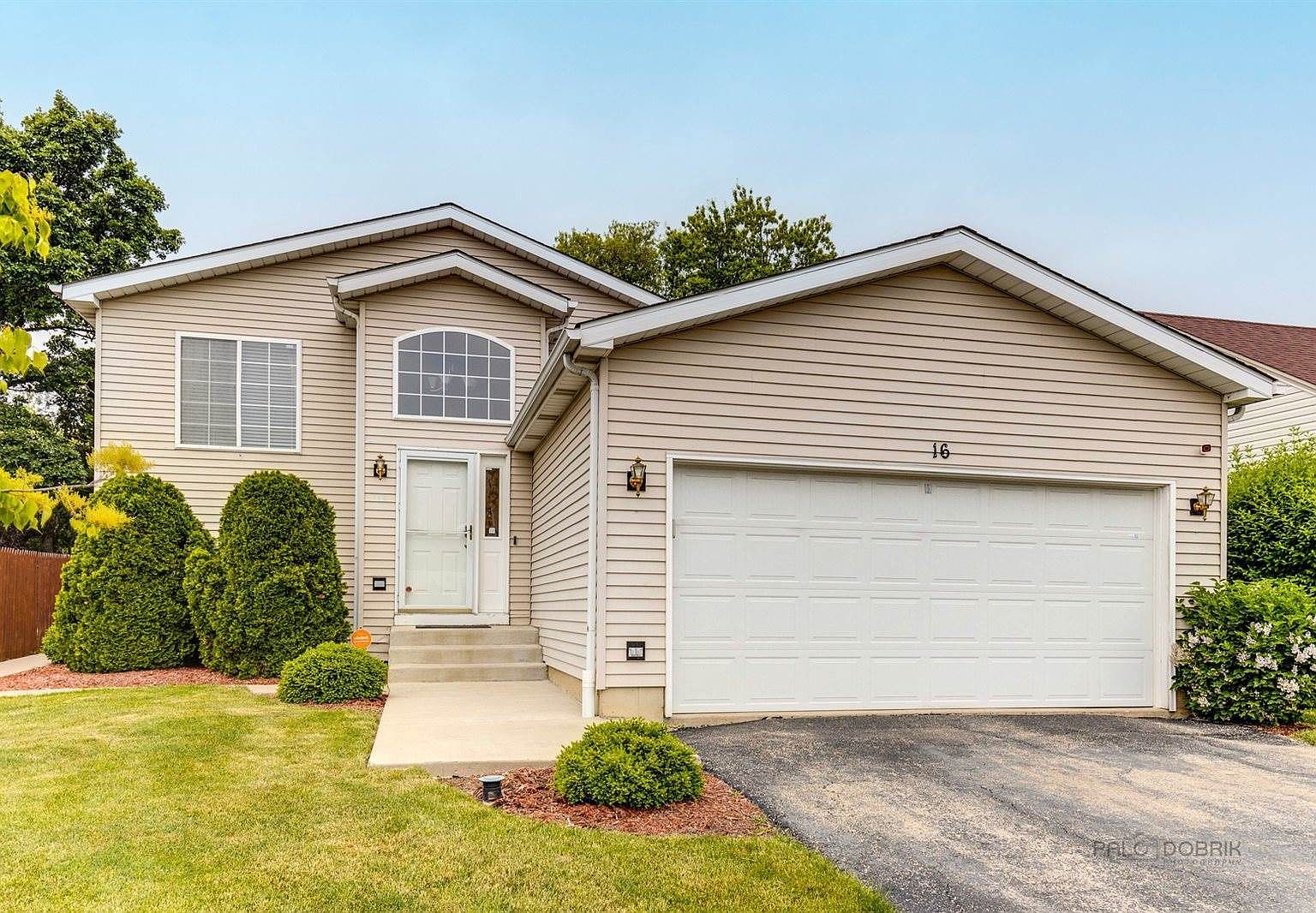 16 N Metropolitan Ave, Waukegan, IL 60085 MLS 11803536 Zillow