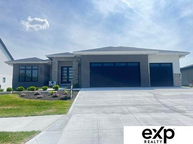 1st image of 19009 Hackberry Dr