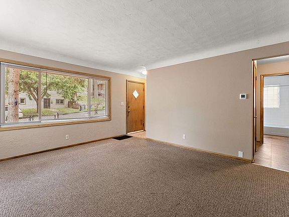 3rd image of 1116 6th St E