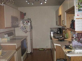 3rd image of 73 Arrowwood Dr