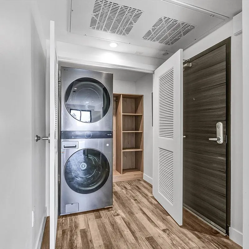 1 bed, 1.0 bath, 479 sqft, $2,300 — Photo 2