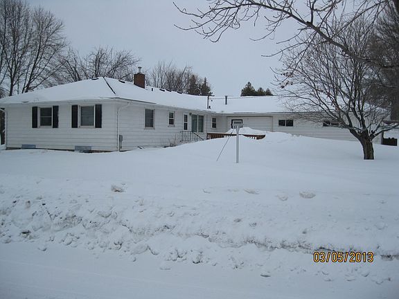 2nd image of 204 Aurora Ave
