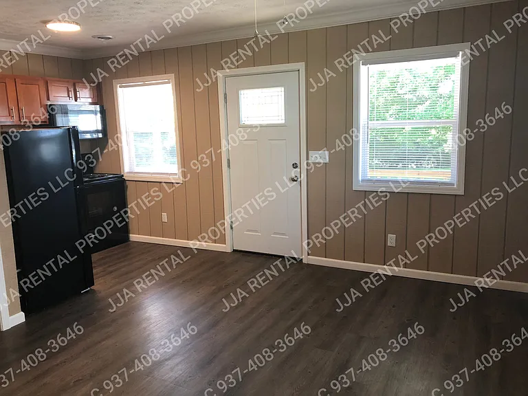 kitchen and front door pic