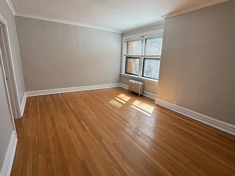 605 Hinman — Photo 63