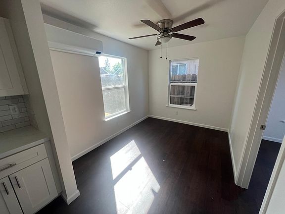 2nd image of 519 S Washington St #1/2