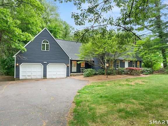3rd image of 339 Meadow Road