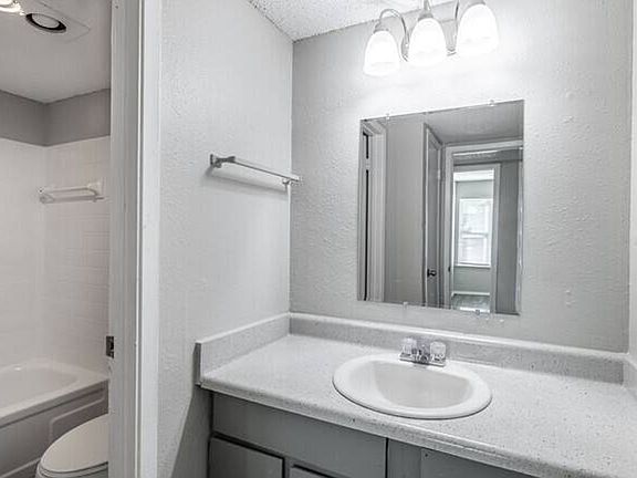 3rd image of 55 N Ranchwood Blvd #108