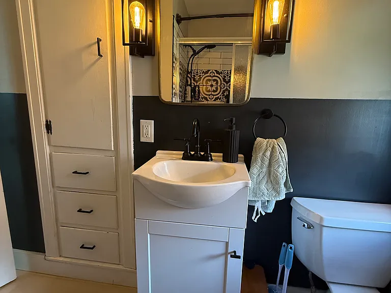 231 Morgan St #4 — Photo 7
