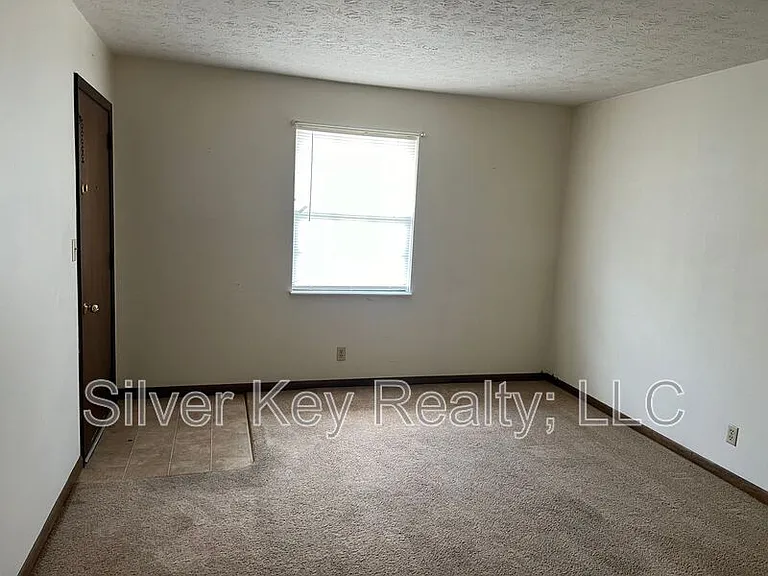 408 & 410 Oklahoma St #5 — Photo 3