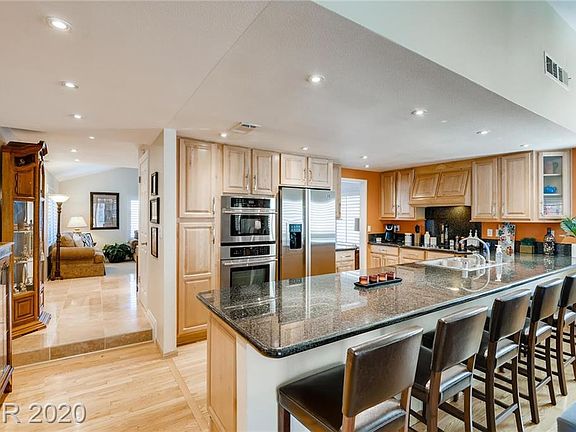 4th image of 4427 Sunny Dunes Dr