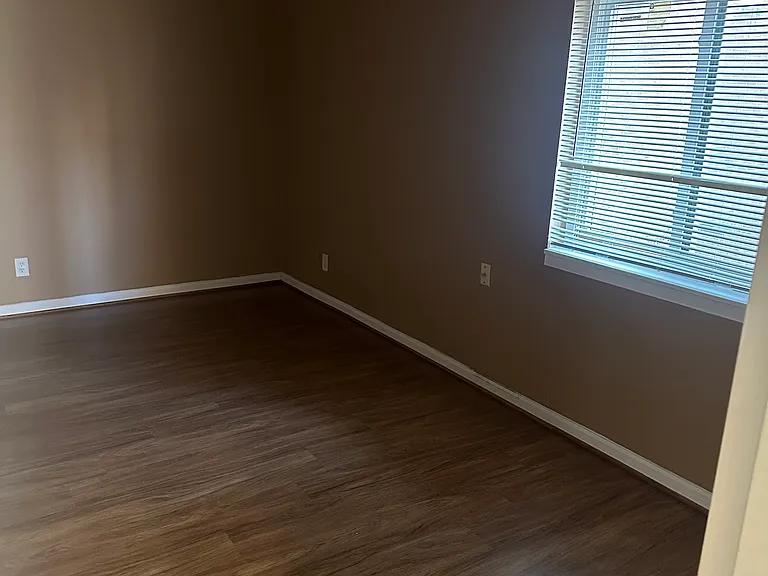 19319 Club House Rd #101 — Photo 1