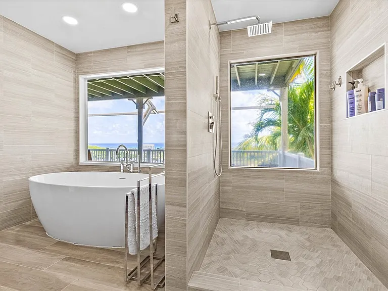 1512 Halekoa Dr #B — Photo 26