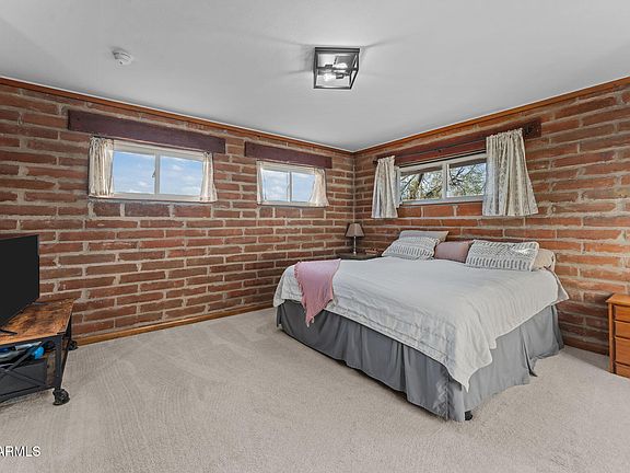 2nd image of 590 CONSTELLATION Road