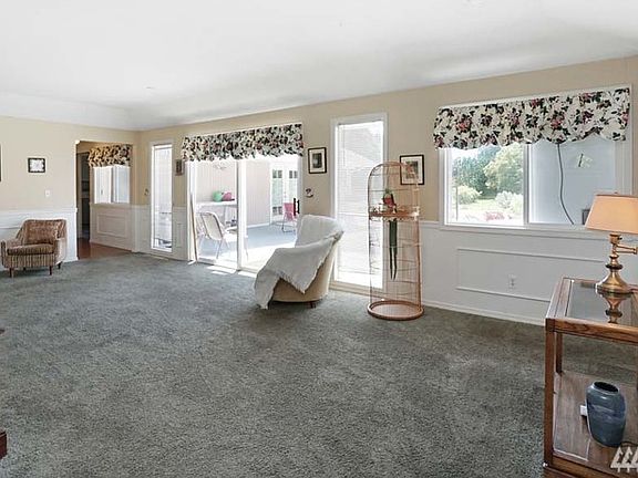 5th image of 11108 Morning Side Dr E