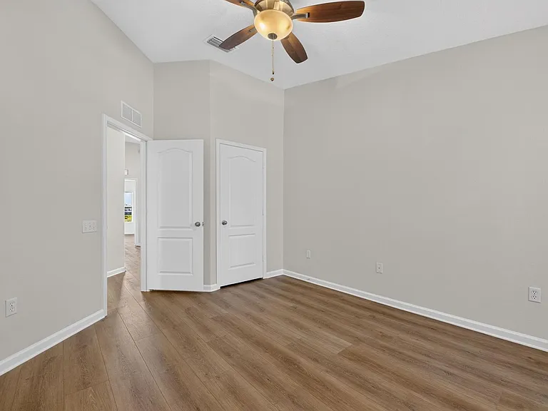 4979 Pond Ridge Dr — Photo 26