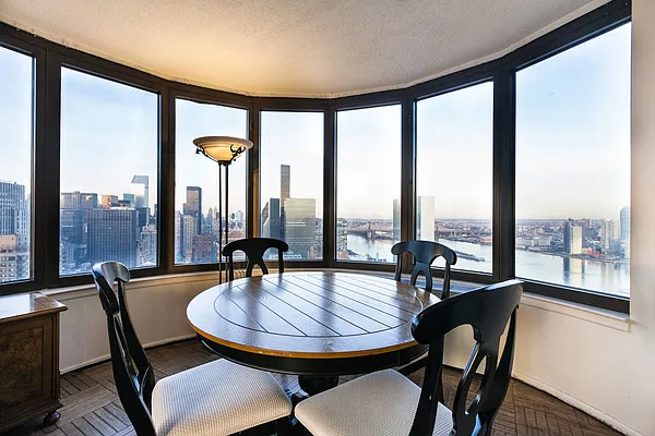 Sold by Owner | media 8