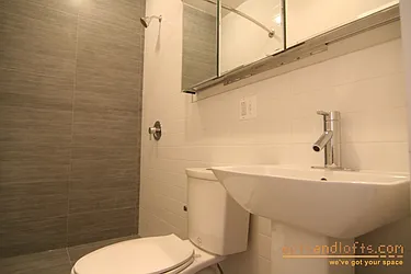 Rented by aptsandlofts.com