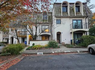 1633 Valencia Way, Reston, VA 20190