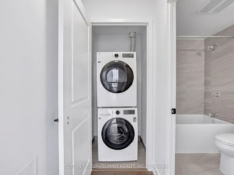 2075 Lakeshore Rd #2401 — Photo 11