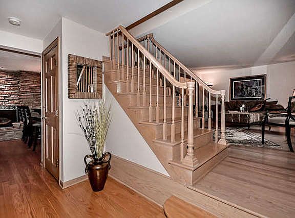 3rd image of 602 S Harvard Ave