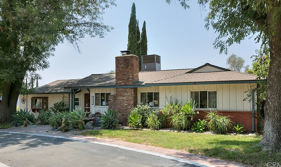 2nd image of 11333 Orcas Ave