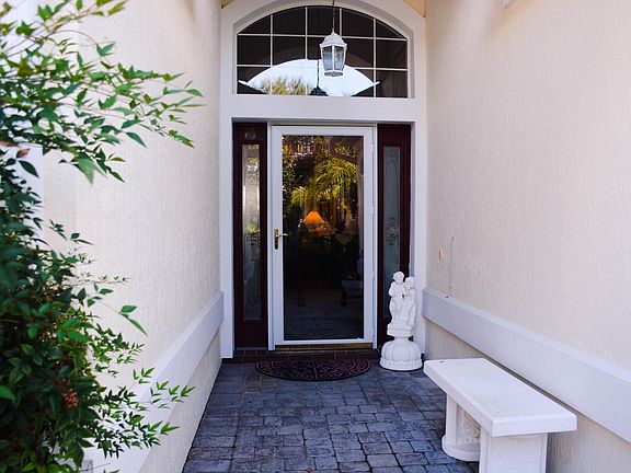 4th image of 640 Casa Fuerta Ln