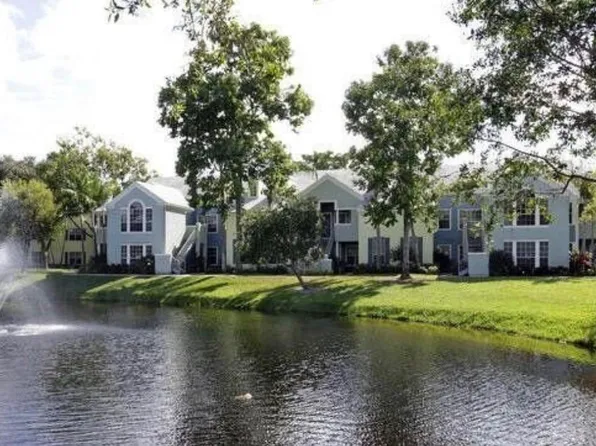 1000 Crystal Way #L, Delray Beach, FL 33444