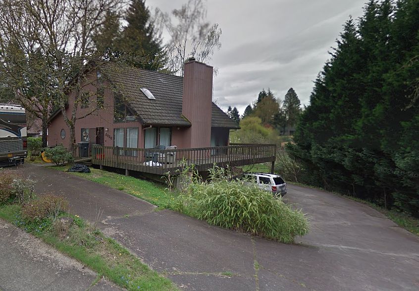 1st image of 2036 SE Oak St