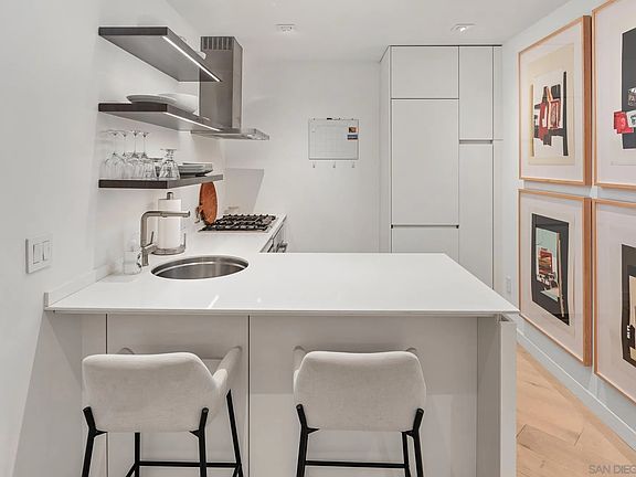 5th image of 220 Coast Blvd Unit 2E
