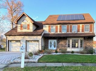 82 Revere Blvd, Edison, NJ 08820