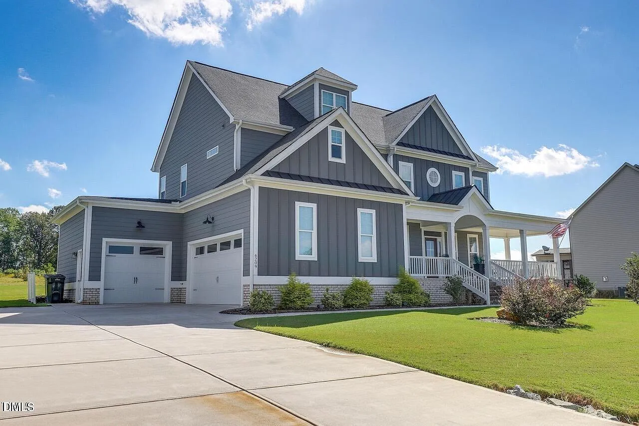 4 bed, 4.0 bath, 3316 sqft, $3,450 — Photo 3