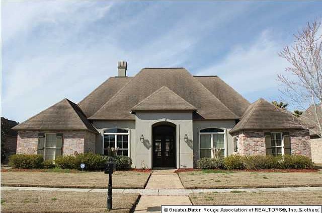 1st image of 17626 Heritage Estates Dr