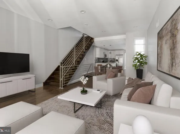 8 N 42nd St, Philadelphia, PA 19104