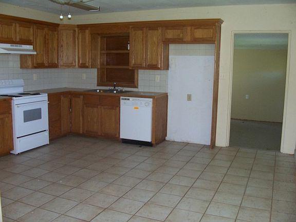 3rd image of 22955 W Highway 72