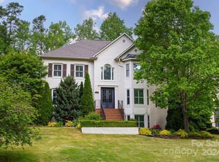 17600 River Ford Dr, Davidson, NC 28036