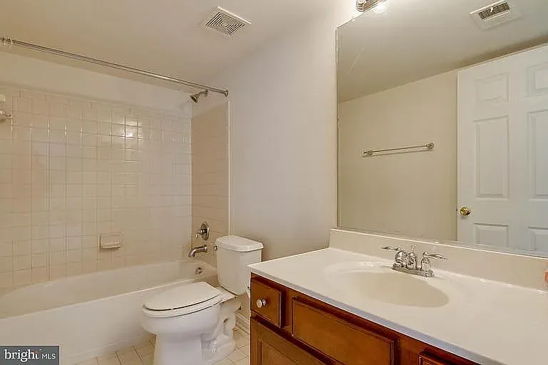 108 Carriage Hill Dr — Photo 8