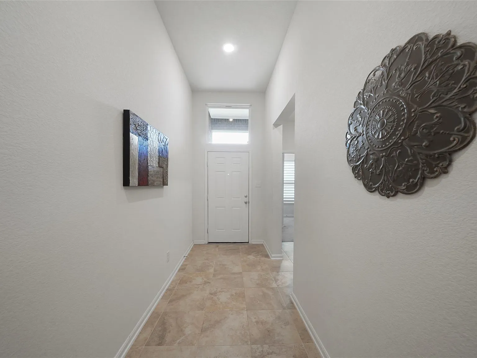 4 bed, 3.0 bath, 2276 sqft, $2,550 — Photo 4