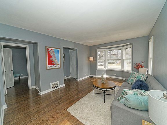3rd image of 38 N Gretta Ave