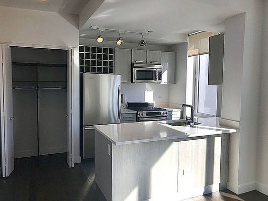 1st image of 801 Amsterdam Ave APT 6A