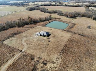 20189 Irving Rd, Chanute, KS 66720