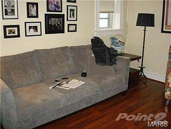 2nd image of 5644 Lansdowne Ave