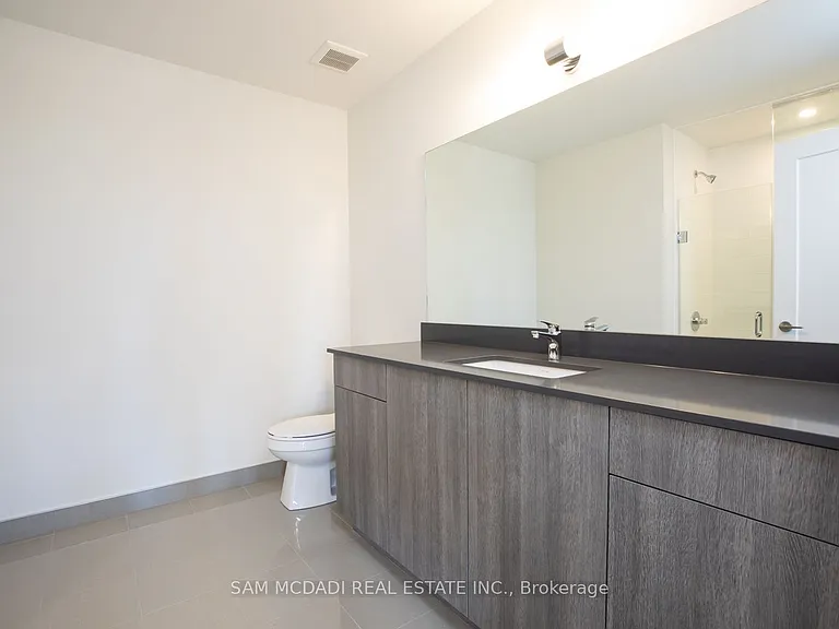 1180 Cawthra Rd #102 — Photo 10