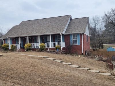 233 Chasebrook Dr, Killen, AL, 35645