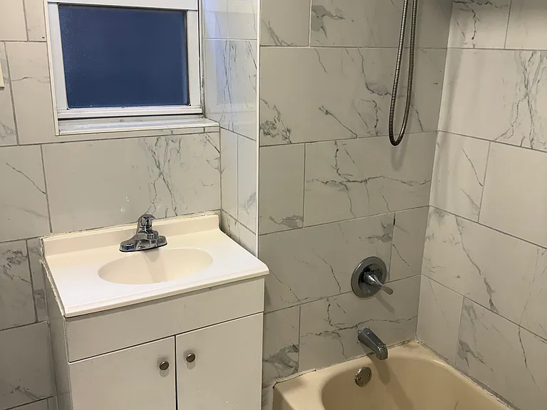 284 Ege Ave #2 — Photo 7